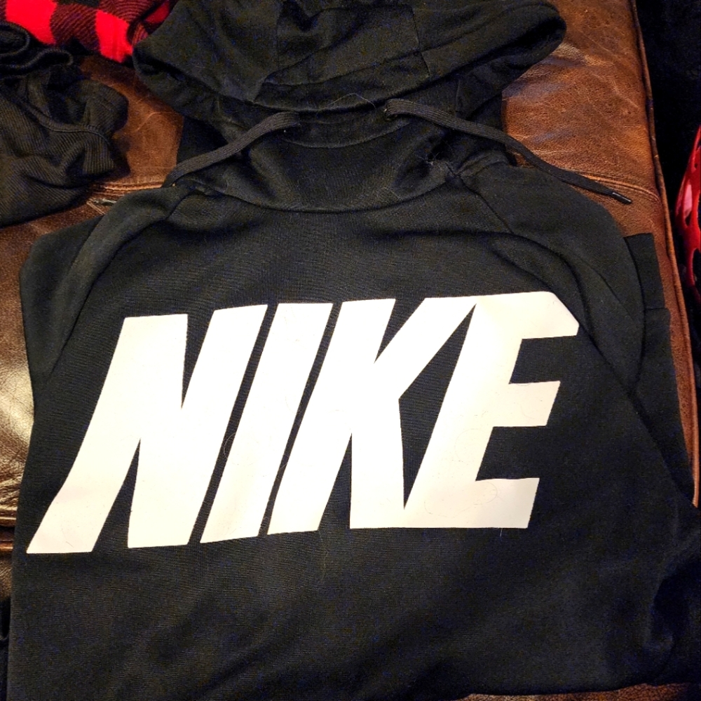 Nike Thermafit Hoodie Size M black